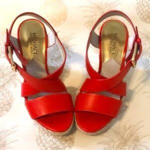 Michael Kors Giovanna wedge platform leather sandals size 5.5 .